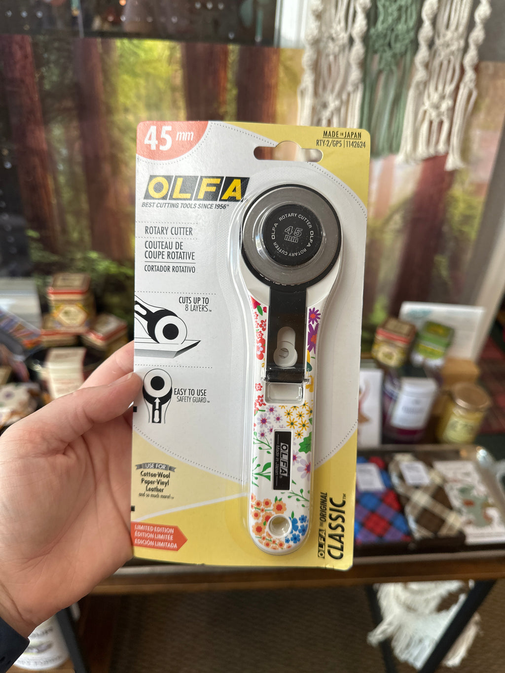 OLFA 45mm Rotary Cutter Limited Edition Flower Print