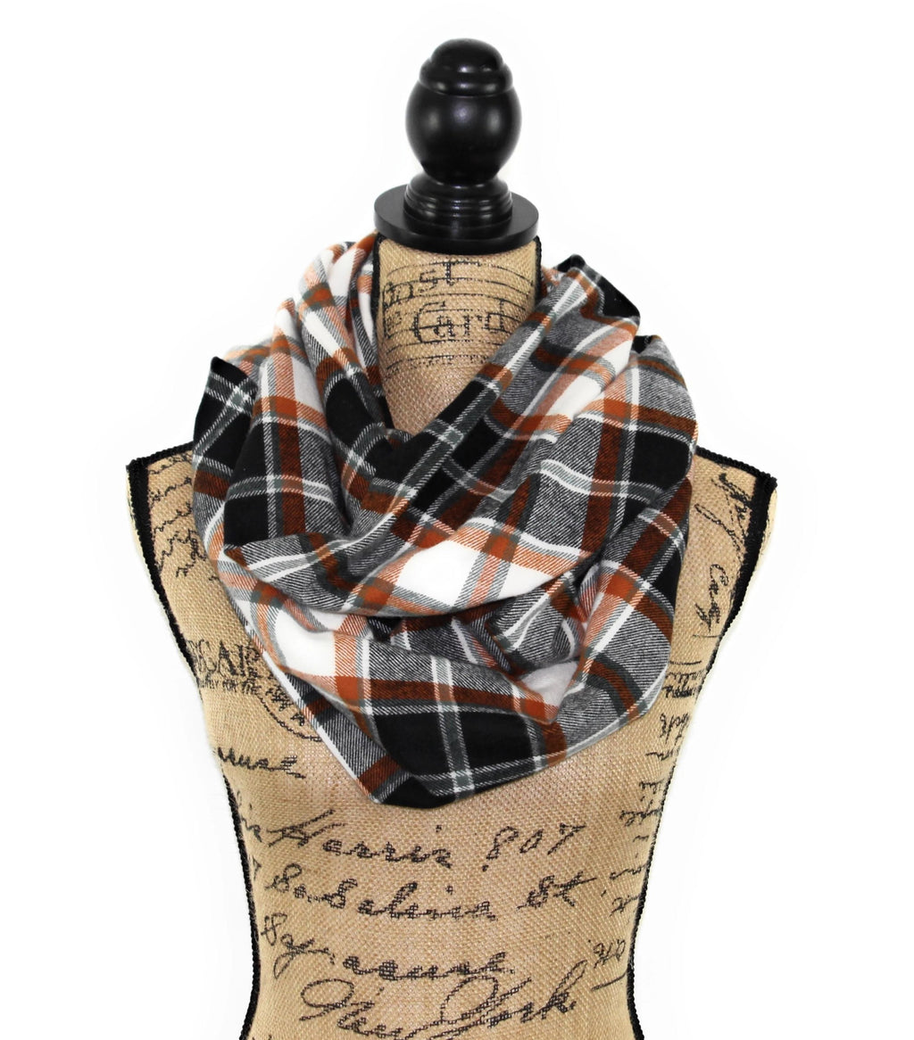 Pineapple Lain Boutique Classic Plaid Blanket Scarf