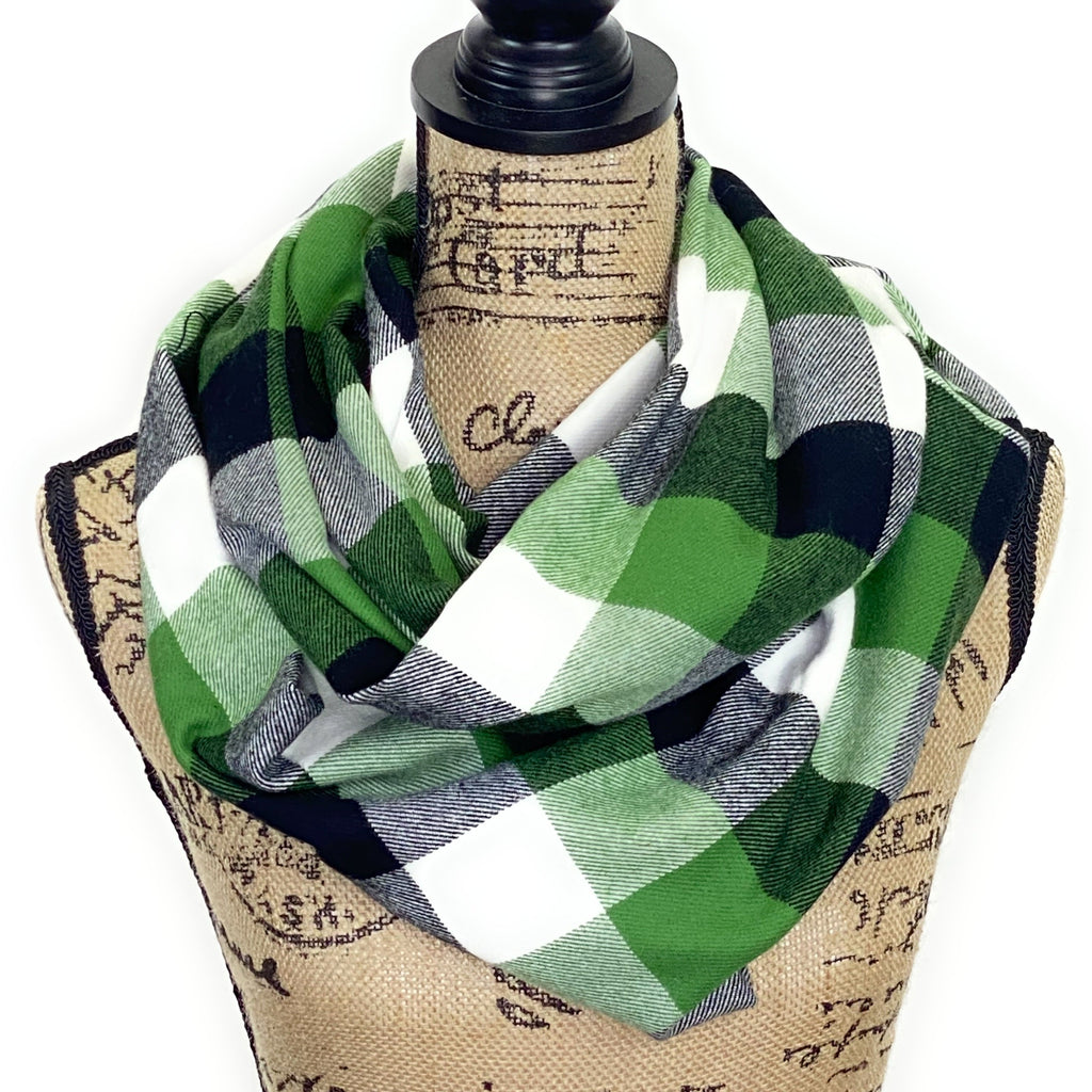 Pineapple Lain Boutique Classic Plaid Blanket Scarf