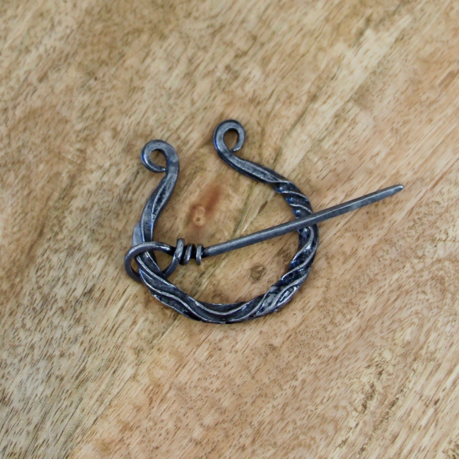 Celtic Antique Looking Twisted Penannular Brooch Cloak Pin Scarf Ring –  Thistle & Stitch